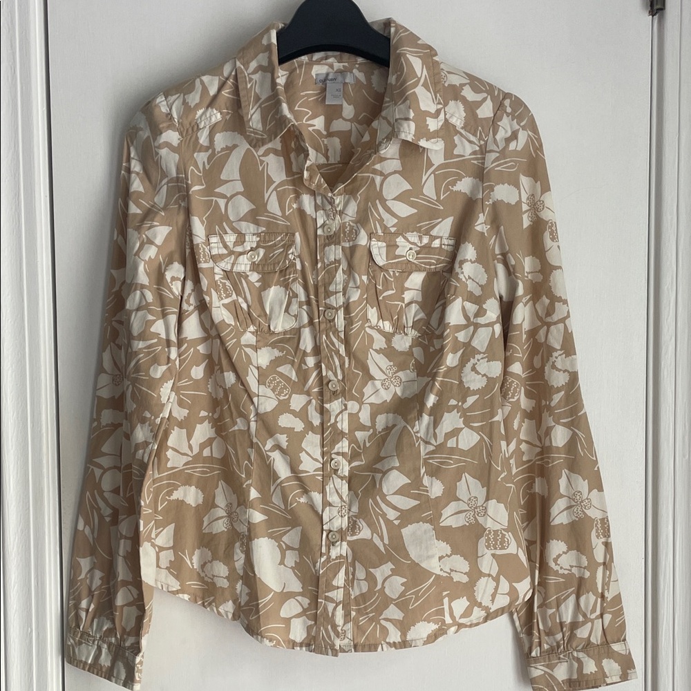 Old Navy Tan and White Floral Cargo Shirt XS